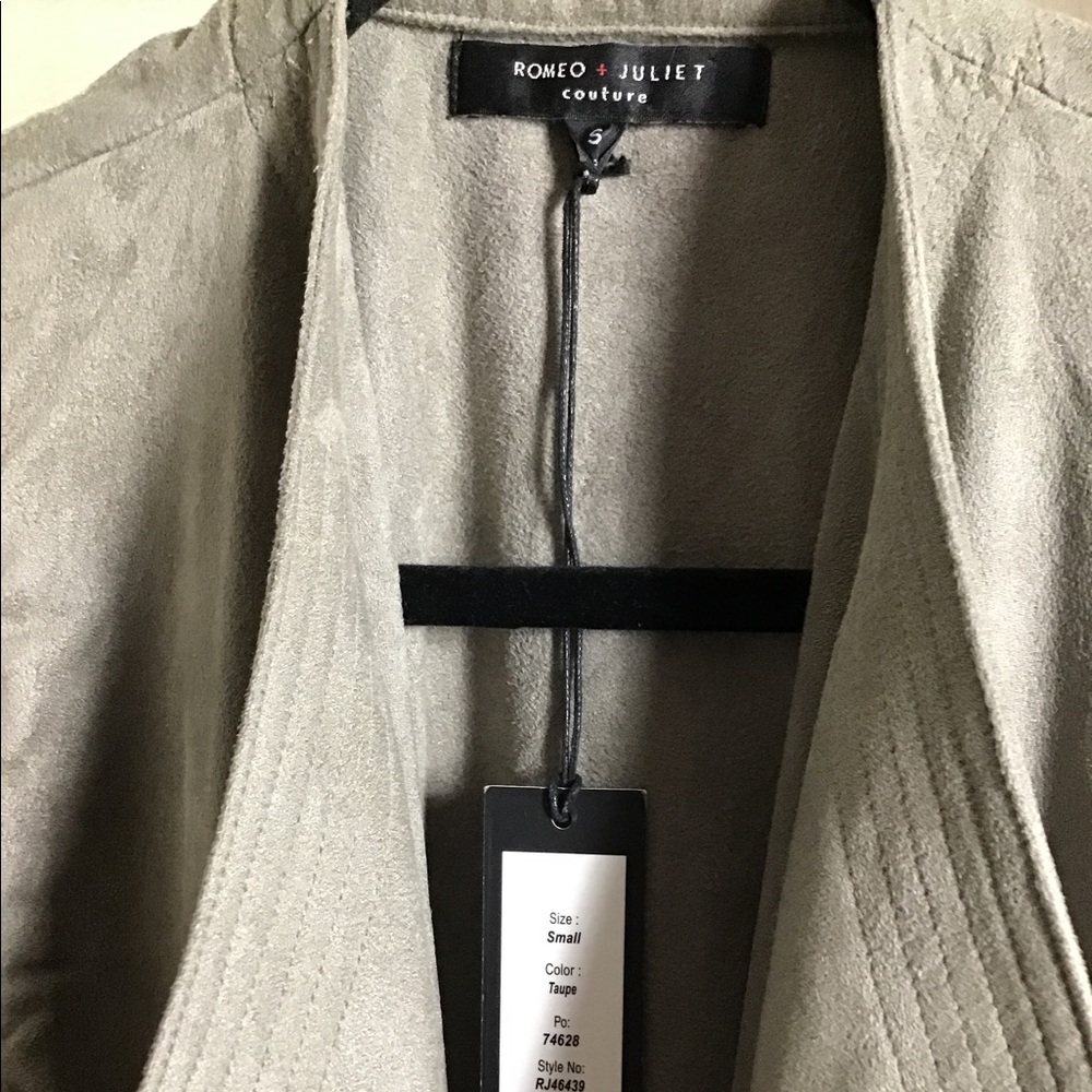 Brand New Cute Vest! - Picture 3 of 8